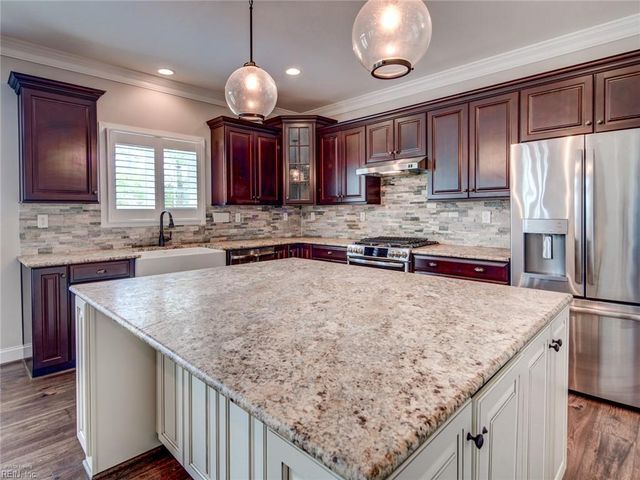 88 Alexandria WAY, Carrollton, VA 23314