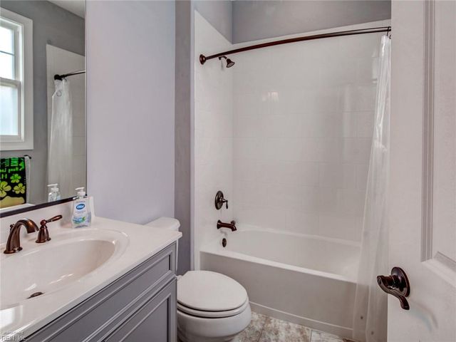 88 Alexandria WAY, Carrollton, VA 23314