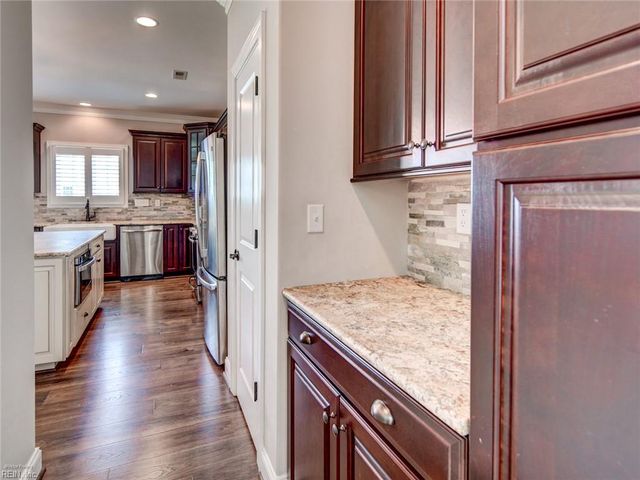 88 Alexandria WAY, Carrollton, VA 23314