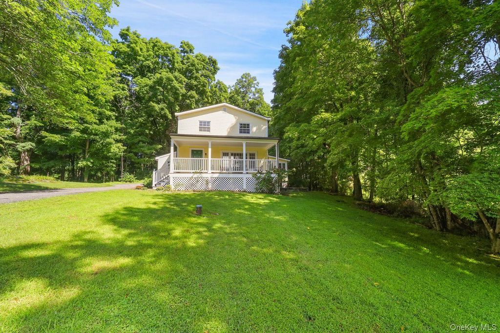 1059 Hanover Street, Yorktown Heights, NY 10598 — exterior