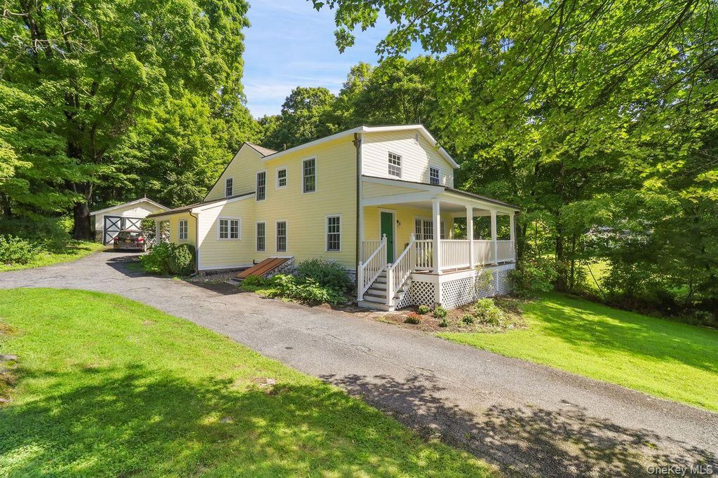 1059 Hanover Street, Yorktown Heights, NY 10598 — photo 3