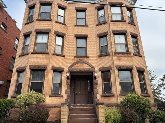14 Essex Street 5A, Hartford, CT 06114