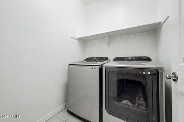5735 W JONES Avenue, Phoenix, AZ 85043