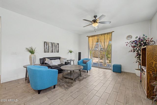 5735 W JONES Avenue, Phoenix, AZ 85043
