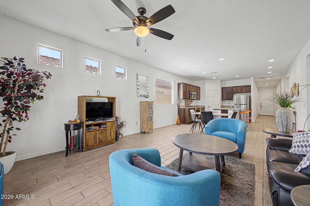 5735 W JONES Avenue, Phoenix, AZ 85043 — photo 3