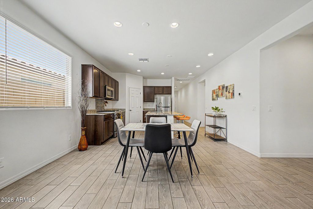 5735 W JONES Avenue, Phoenix, AZ 85043 — photo 5