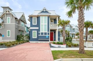 132 Sweetbay St, Port Aransas, TX 78373