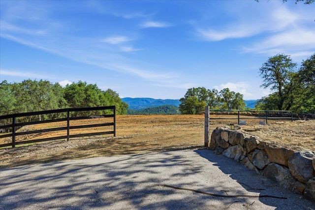 19441 Edgett, Penn Valley, CA 95946