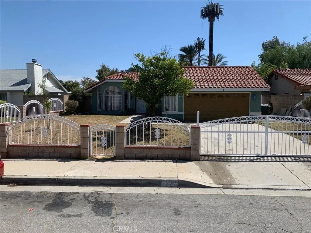 1855 W 13th, San Bernardino, CA 92411