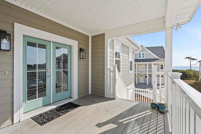 607 Trawler Place, Newport, NC 28570