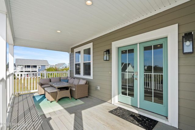 607 Trawler Place, Newport, NC 28570