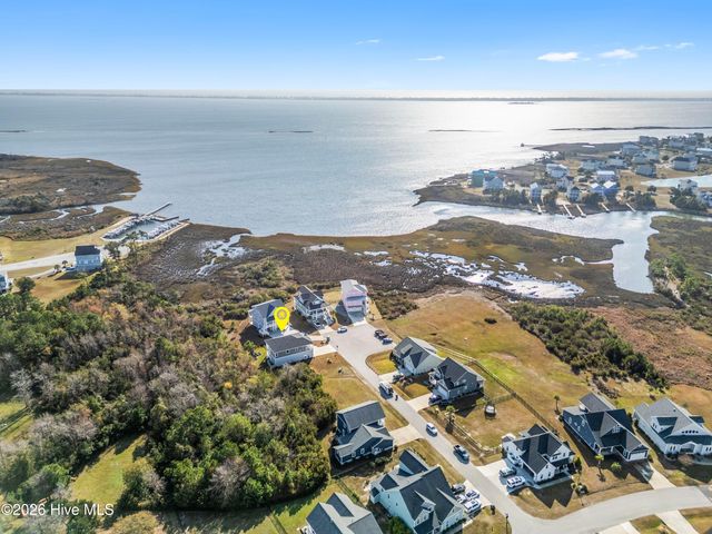 607 Trawler Place, Newport, NC 28570