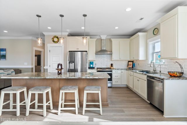 607 Trawler Place, Newport, NC 28570