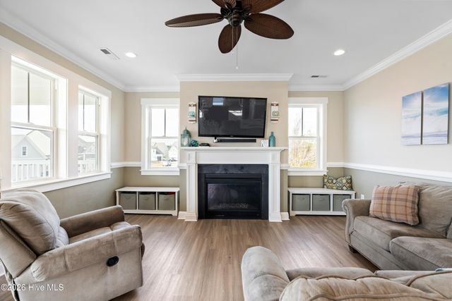 607 Trawler Place, Newport, NC 28570