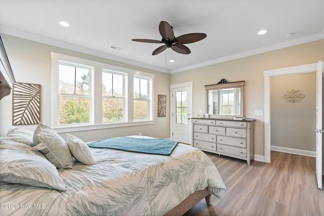 607 Trawler Place, Newport, NC 28570