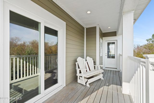 607 Trawler Place, Newport, NC 28570