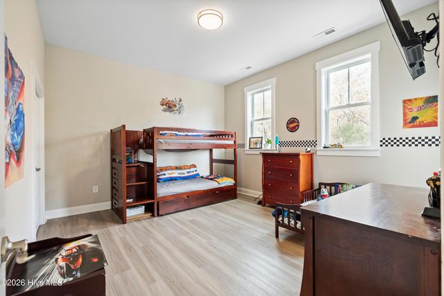 607 Trawler Place, Newport, NC 28570