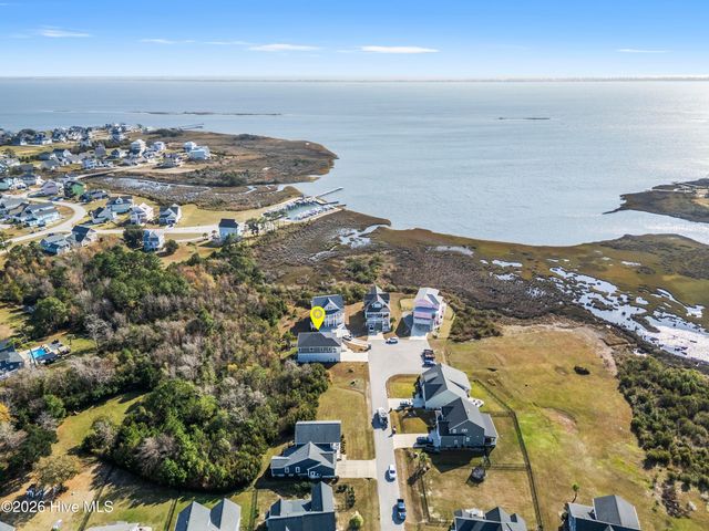 607 Trawler Place, Newport, NC 28570