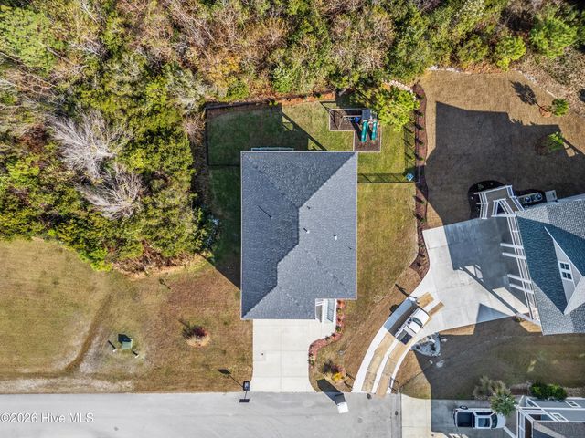 607 Trawler Place, Newport, NC 28570