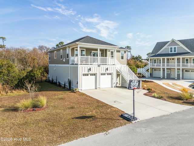 607 Trawler Place, Newport, NC 28570