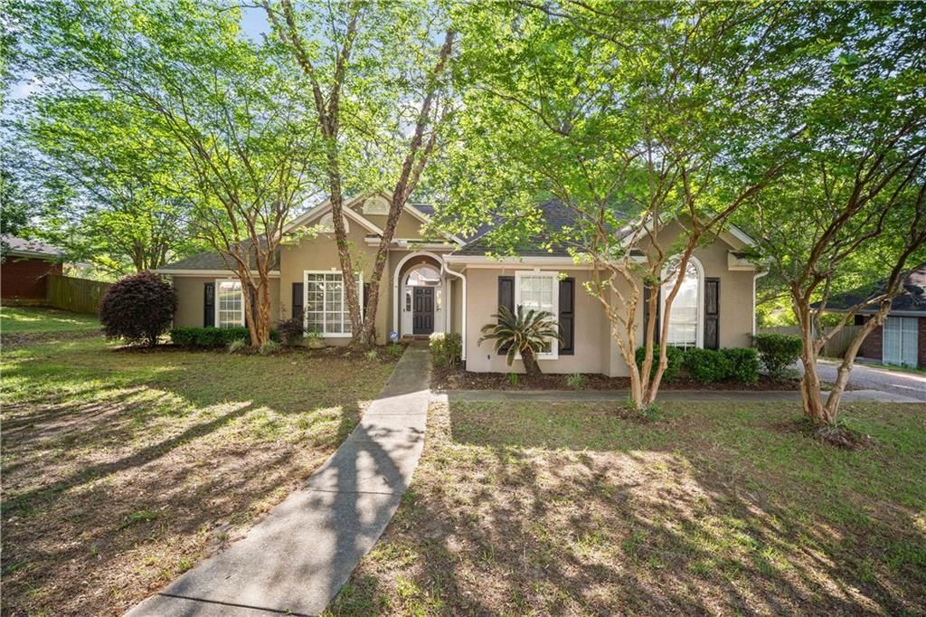 2775 Oakridge West Drive, Mobile, AL 36608 — exterior