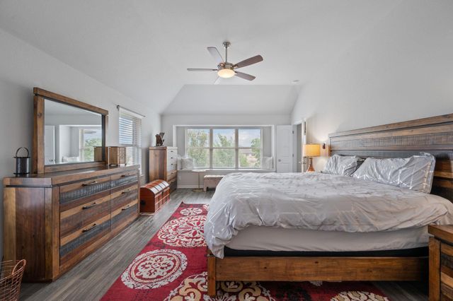 204 Elm Green CV, Hutto, TX 78634