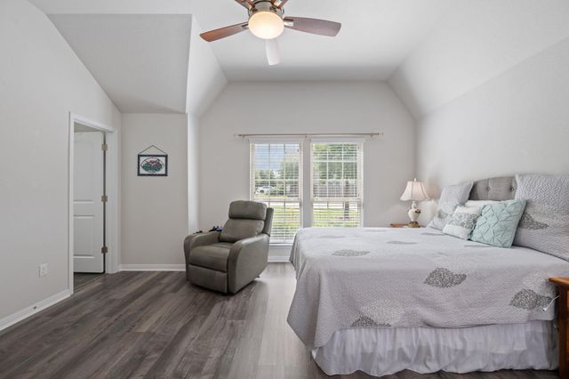 204 Elm Green CV, Hutto, TX 78634