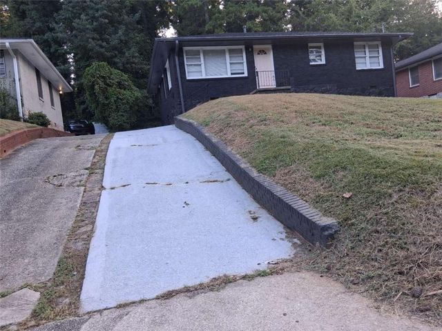 2028 Wells Drive SW, Atlanta, GA 30311