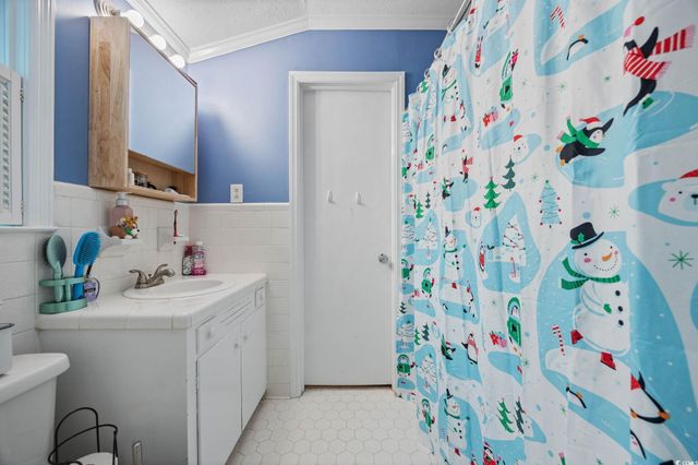 300 Crescent Dr., Conway, SC 29526