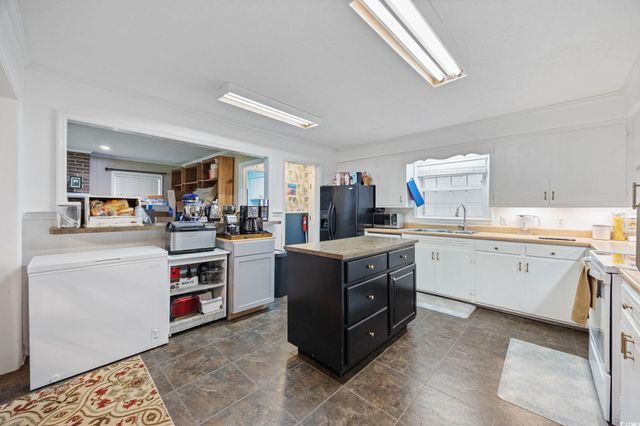300 Crescent Dr., Conway, SC 29526