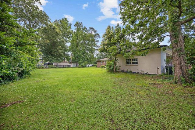 300 Crescent Dr., Conway, SC 29526