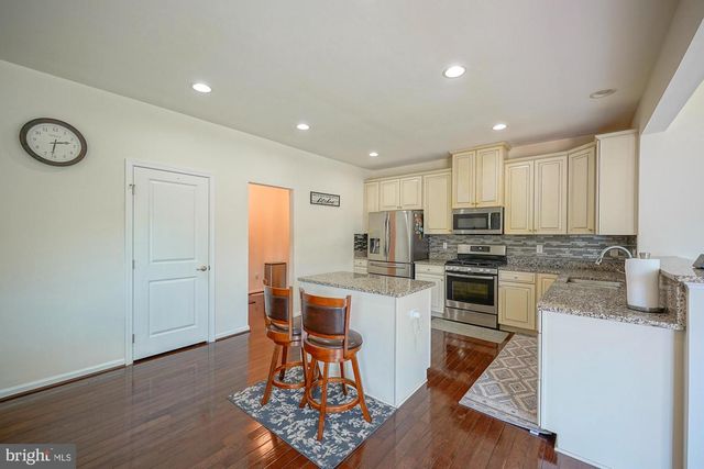 27 CARRINGTON WAY, Marlton, NJ 08053