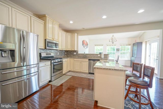 27 CARRINGTON WAY, Marlton, NJ 08053
