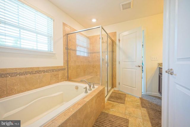 27 CARRINGTON WAY, Marlton, NJ 08053