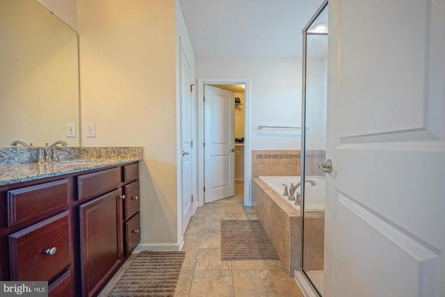 27 CARRINGTON WAY, Marlton, NJ 08053