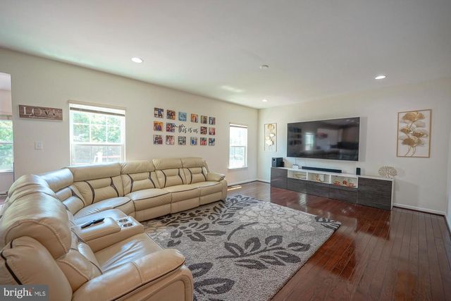 27 CARRINGTON WAY, Marlton, NJ 08053