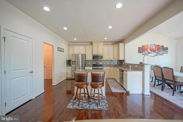 27 CARRINGTON WAY, Marlton, NJ 08053
