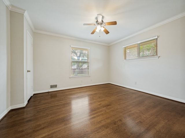 6224 Berryhill Street, Dallas, TX 75231