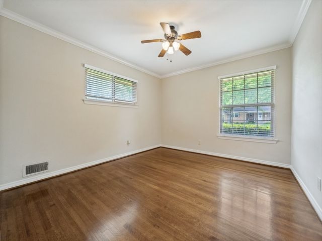 6224 Berryhill Street, Dallas, TX 75231