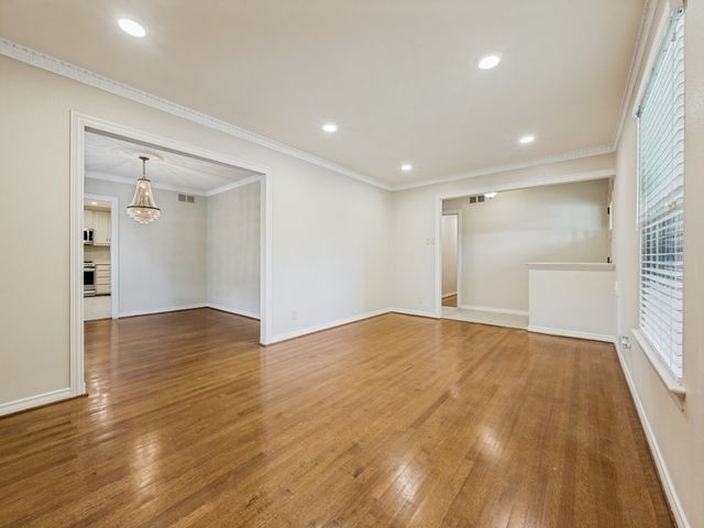 6224 Berryhill Street, Dallas, TX 75231