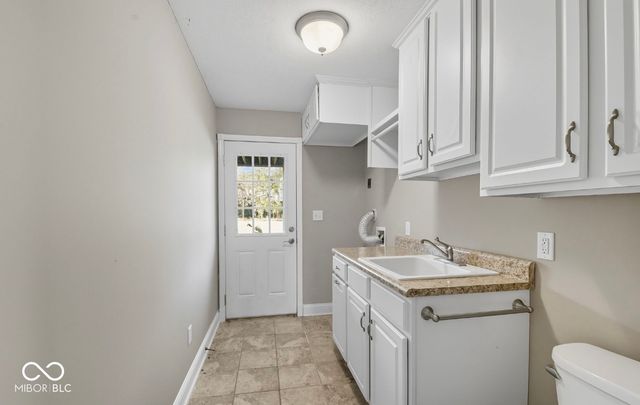 4450 W 300 N, Fairland, IN 46126