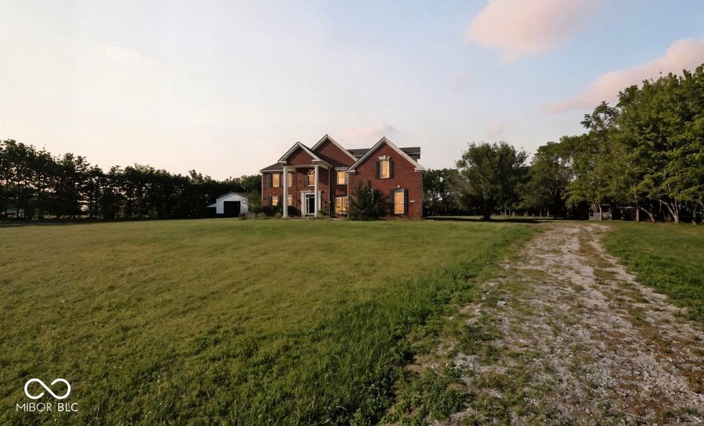 4450 W 300 N, Fairland, IN 46126