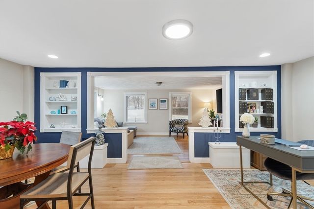 3 Summer St 2, Topsfield, MA 01983