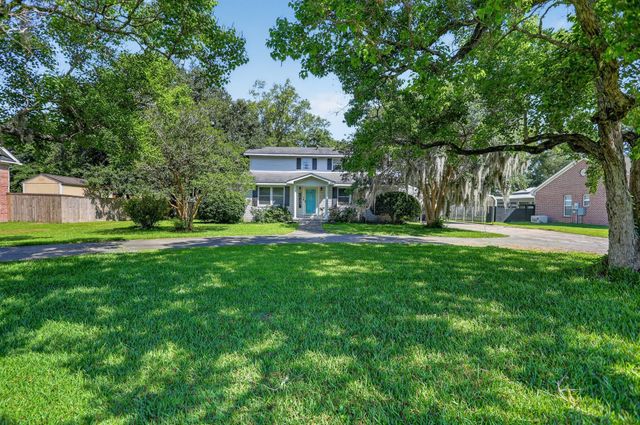 1705 Redwood, Moncks Corner, SC 29461