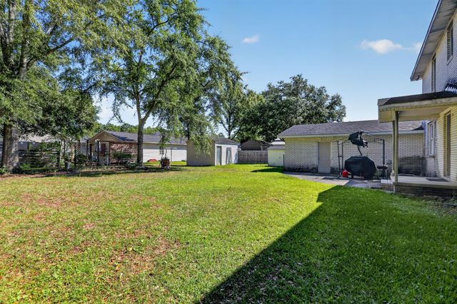 1705 Redwood, Moncks Corner, SC 29461