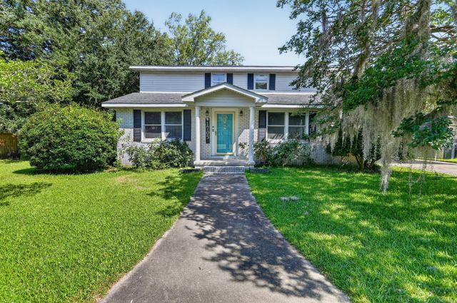 1705 Redwood, Moncks Corner, SC 29461