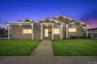 26611 Cecile Street, Dearborn Heights, MI 48127