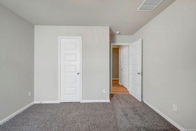 6252 Persimmon Lake, San Antonio, TX 78245