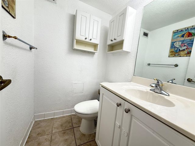 2501 S Ocean Dr 330, Hollywood, FL 33019