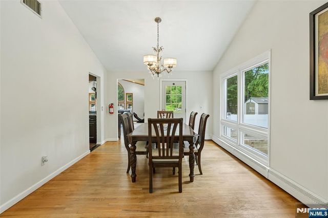 68 Lake Street, Saddle River, NJ 07458